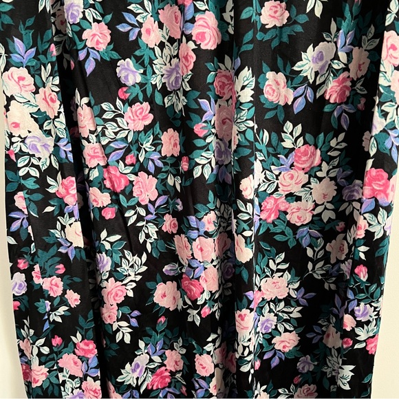 Vintage 70s Vanity Fair Multicolor Floral Nightgown Size Medium - Picture 3 of 9